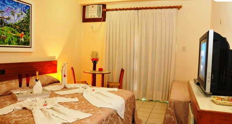 Costa Dos Coqueiros Resort 3*